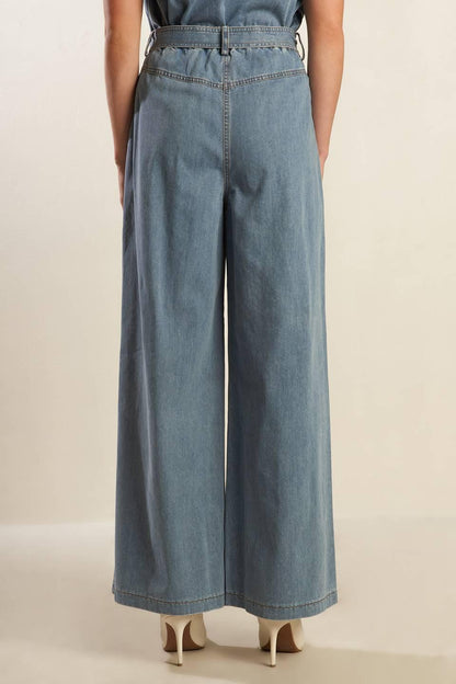 WONDERING WHY LIGHT DENIM PANTS