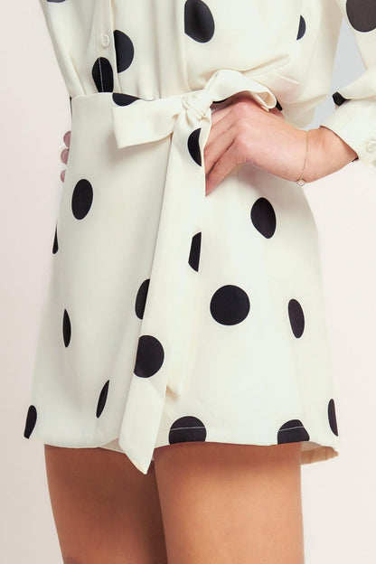 PLAYFUL CONFIDENCE WOVEN SKORT
