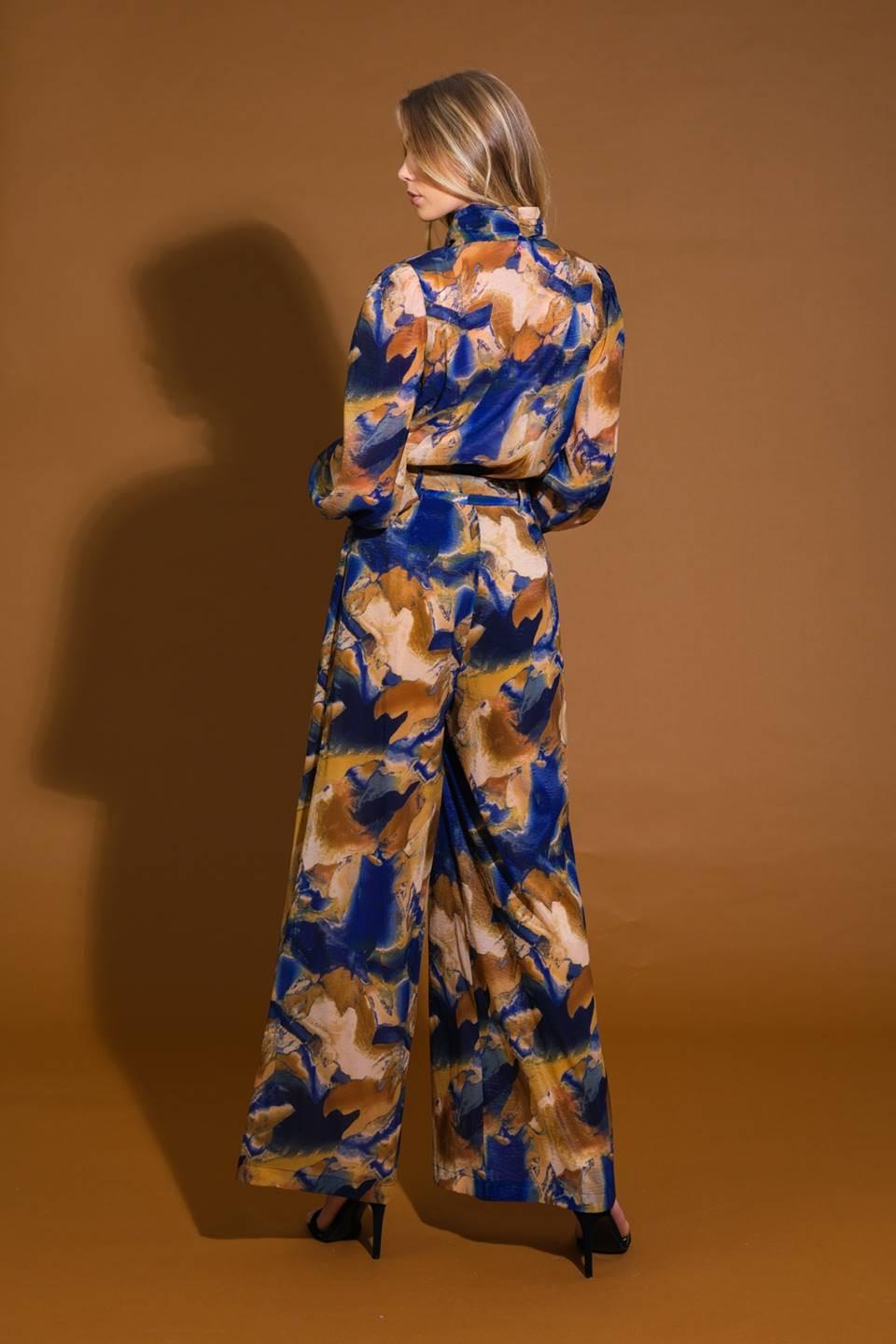 ALWAYS CELEBRATING WOVEN TOP